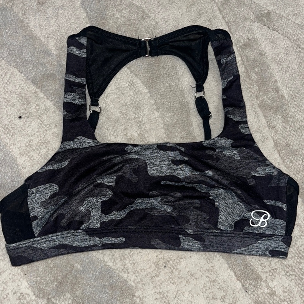 Bombshell camo sports bra